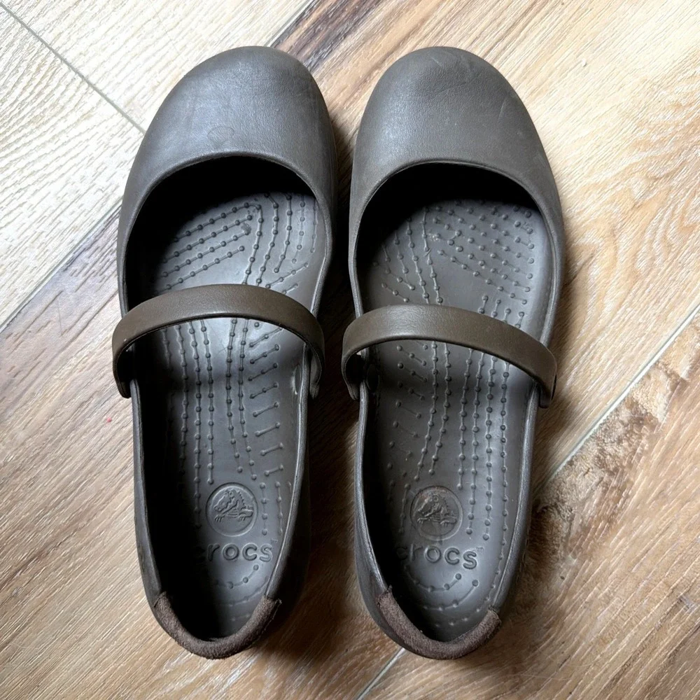 Crocs Alice Work Brown Ballet Flat Mary Jane Womens 6 Slip On Shoes Comfort Clog